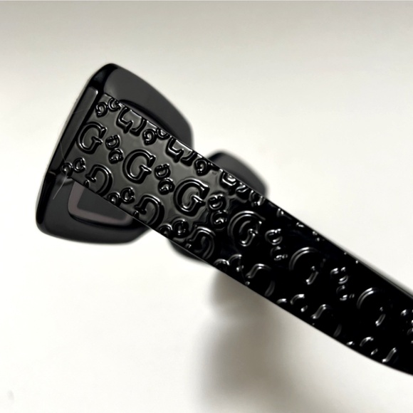 GUESS Slim Rectangle Sunglasses GO00076 Acetate Black Embossed Logo main image 6